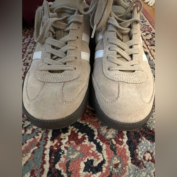 Gola Classics Women's Viper Sneakers - Picture 7 of 7